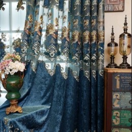 Rideau En Chenille Sur Mesure Avec Broderie Ajourée Et Fleurs